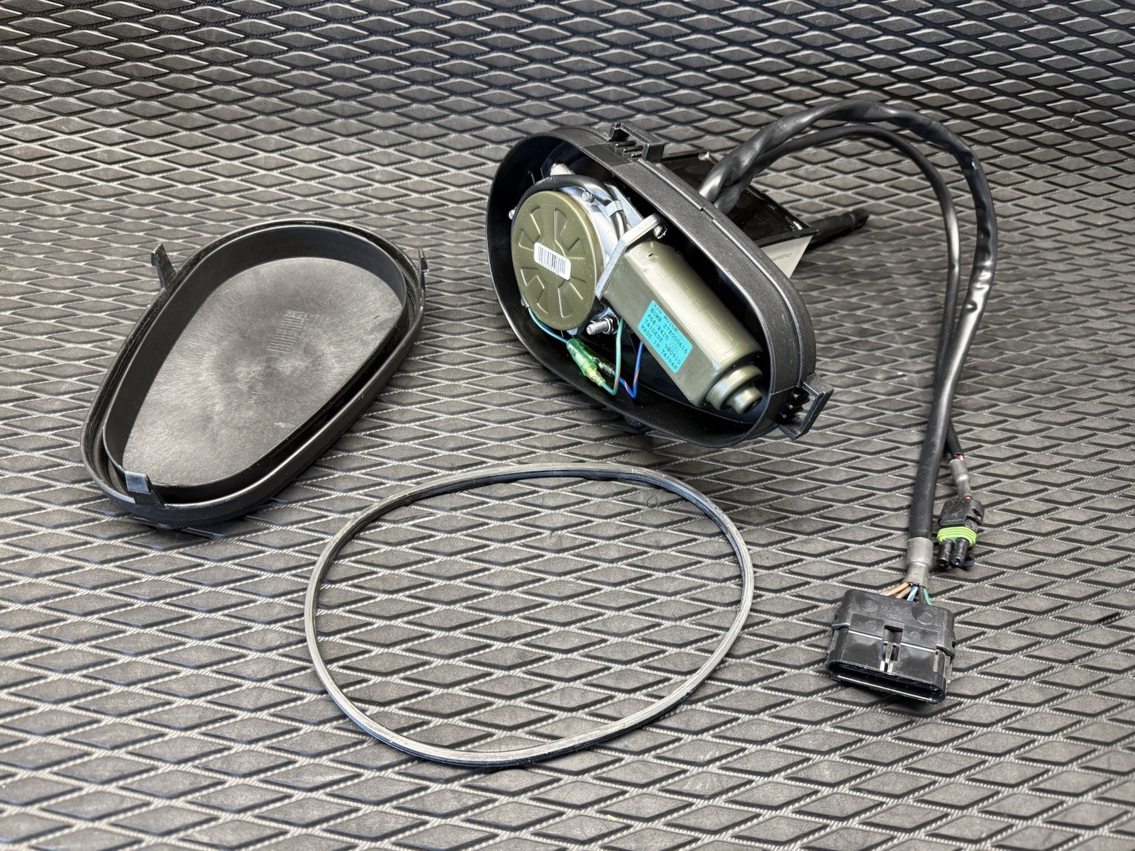 SeaDoo RXP Complete VTS Assembly 278001605 278001292 RXP XPL Like New OEM GSX SeaDoo RXP Complete VTS Assembly 278001605 278001292 RXP XPL Like New OEM GSX
