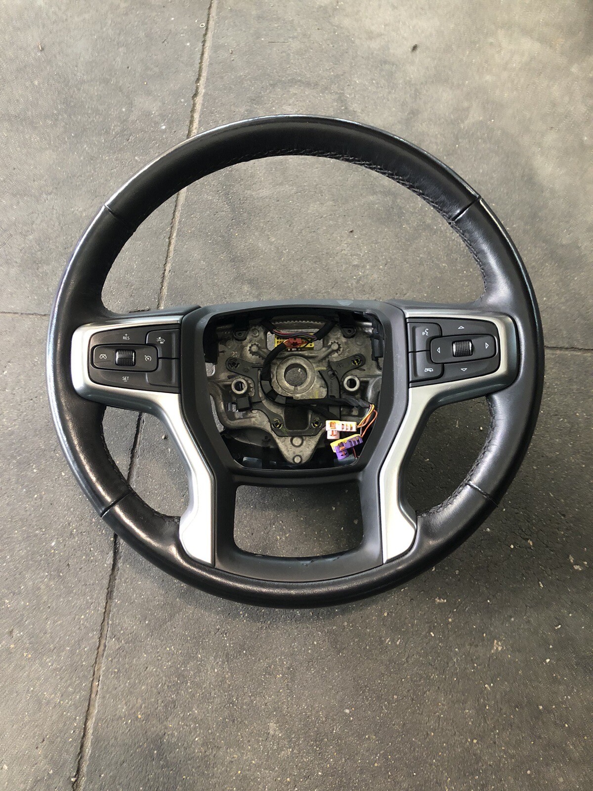 86821395 Steering Wheel Jet Black Precrash 2021-2023 Chevrolet Tahoe Suburban 86821395 Steering Wheel Jet Black Precrash 2021-2023 Chevrolet Tahoe Suburban