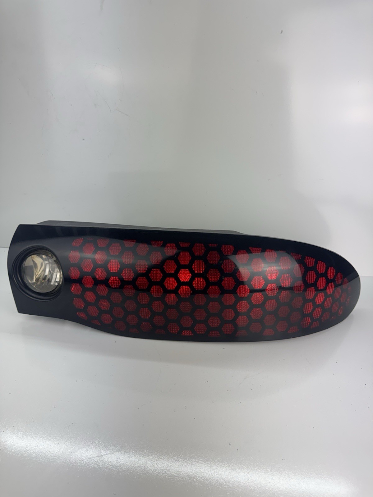 98-02 Pontiac Firebird RH Right Passenger Honeycomb Tail Light Lamp Assembly OEM 98-02 Pontiac Firebird RH Right Passenger Honeycomb Tail Light Lamp Assembly OEM