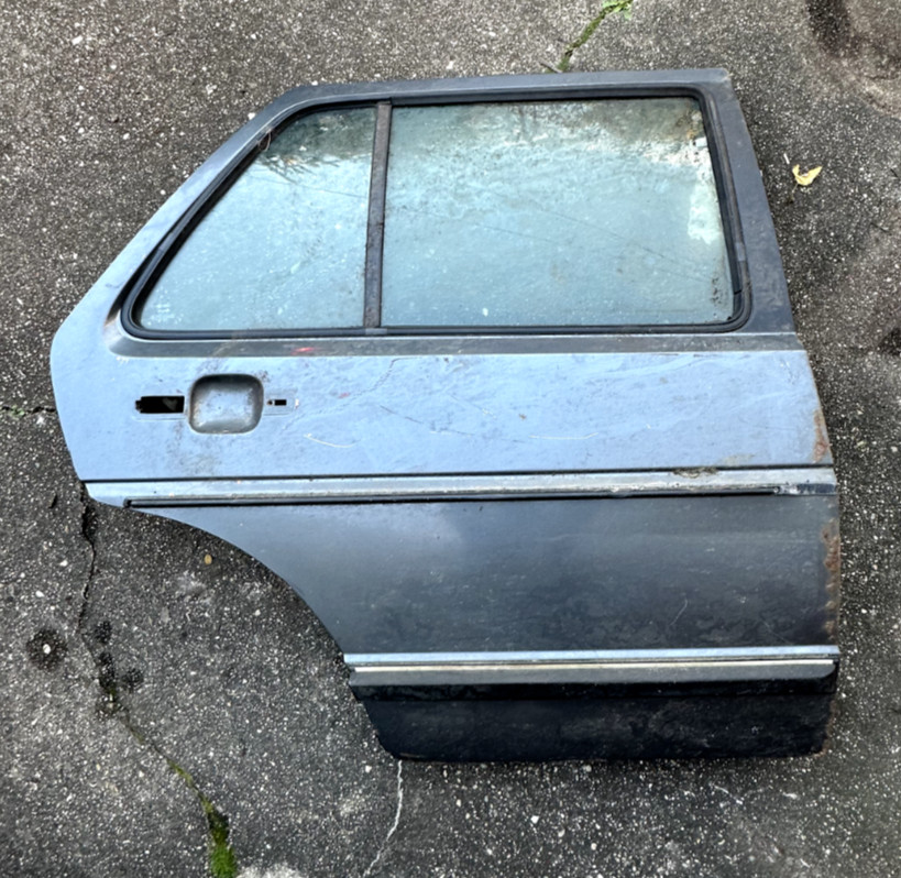 VW OEM US Golf Jetta Mk2 Germany Drivers Right Rear Door Window 1992 1985