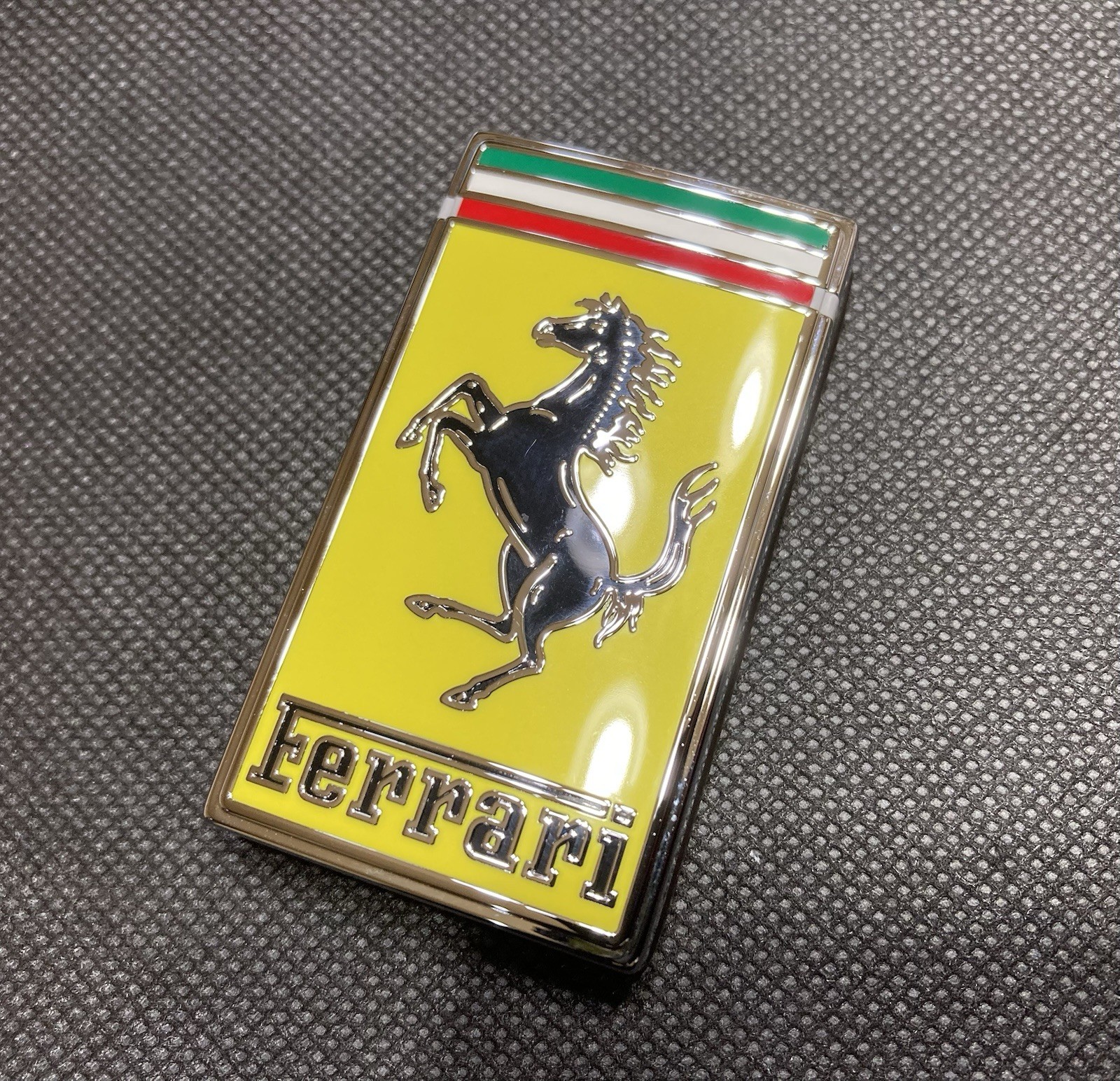 Extreme Rare Ferrari Anniversary Speciale F80 OEM Key New Condition