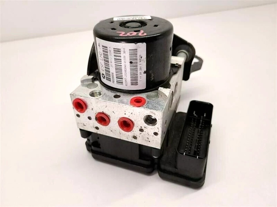 2014-2020 Dodge Journey ABS Control Module Anti Lock Brake Pump Assembly 2014-2020 Dodge Journey ABS Control Module Anti Lock Brake Pump Assembly