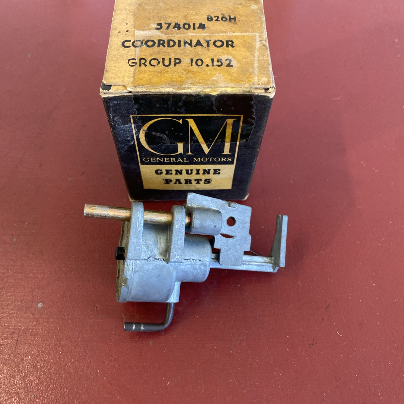 1958 OLDSMOBILE 574014 WINDSHIELD WIPER COORDINATOR NOS GM