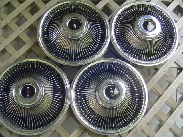 1968-68 1969-69 LINCOLN MARK CONTINENTAL PREMIER TOWN CAR HUBCAPS WHEEL COVER