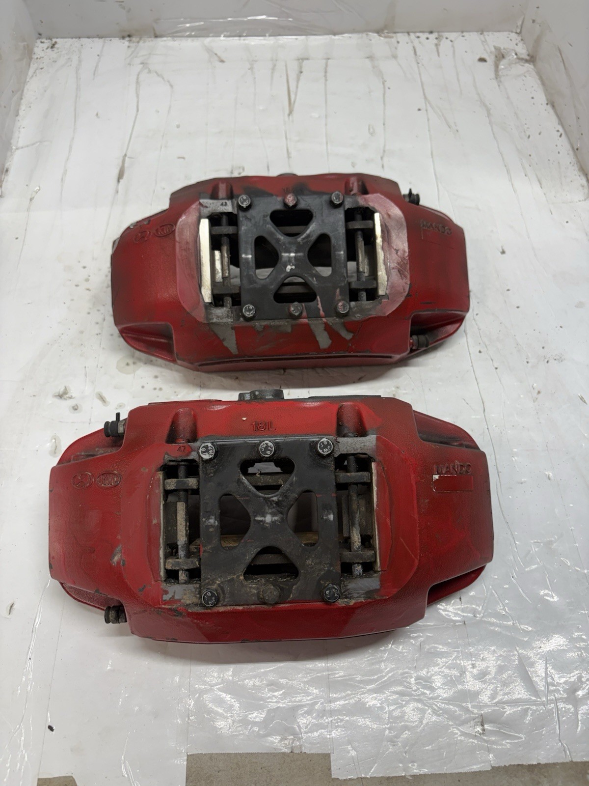 2015-2019 HYUNDAI GENESIS G80 FRONT BRAKE CALIPERS SET RIGHT & LEFT OEM 2015-2019 HYUNDAI GENESIS G80 FRONT BRAKE CALIPERS SET RIGHT & LEFT OEM