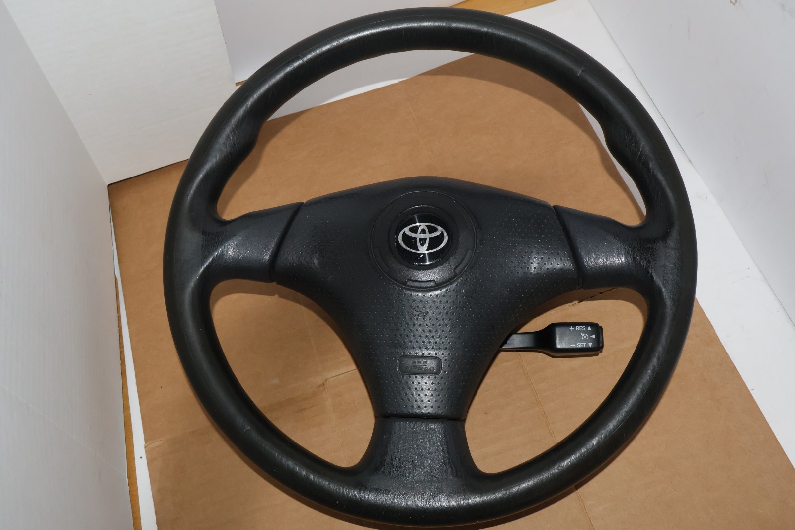 2003-2008 Toyota Corolla  Matrix Pontiac Vibe RUBBER  Steering Wheel