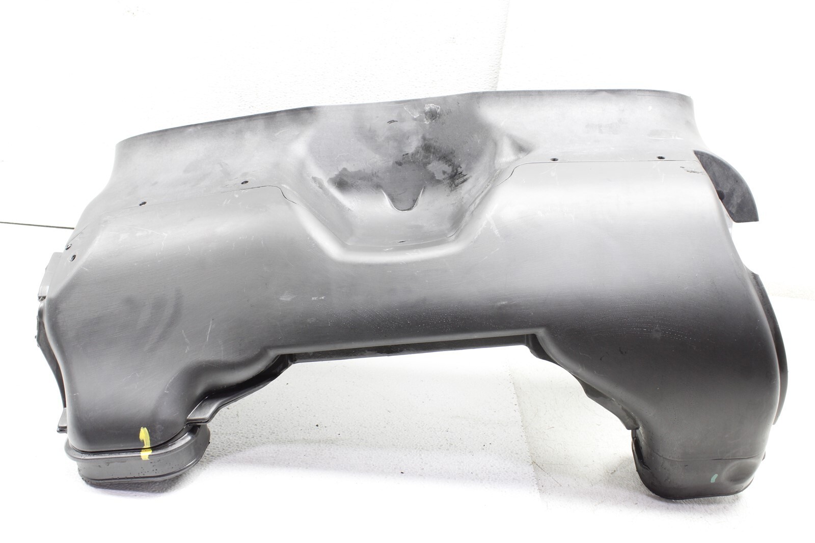 2013 Maserati GranTurismo S Front Air Duct Bumper Radiator Bezel Surround 08-13