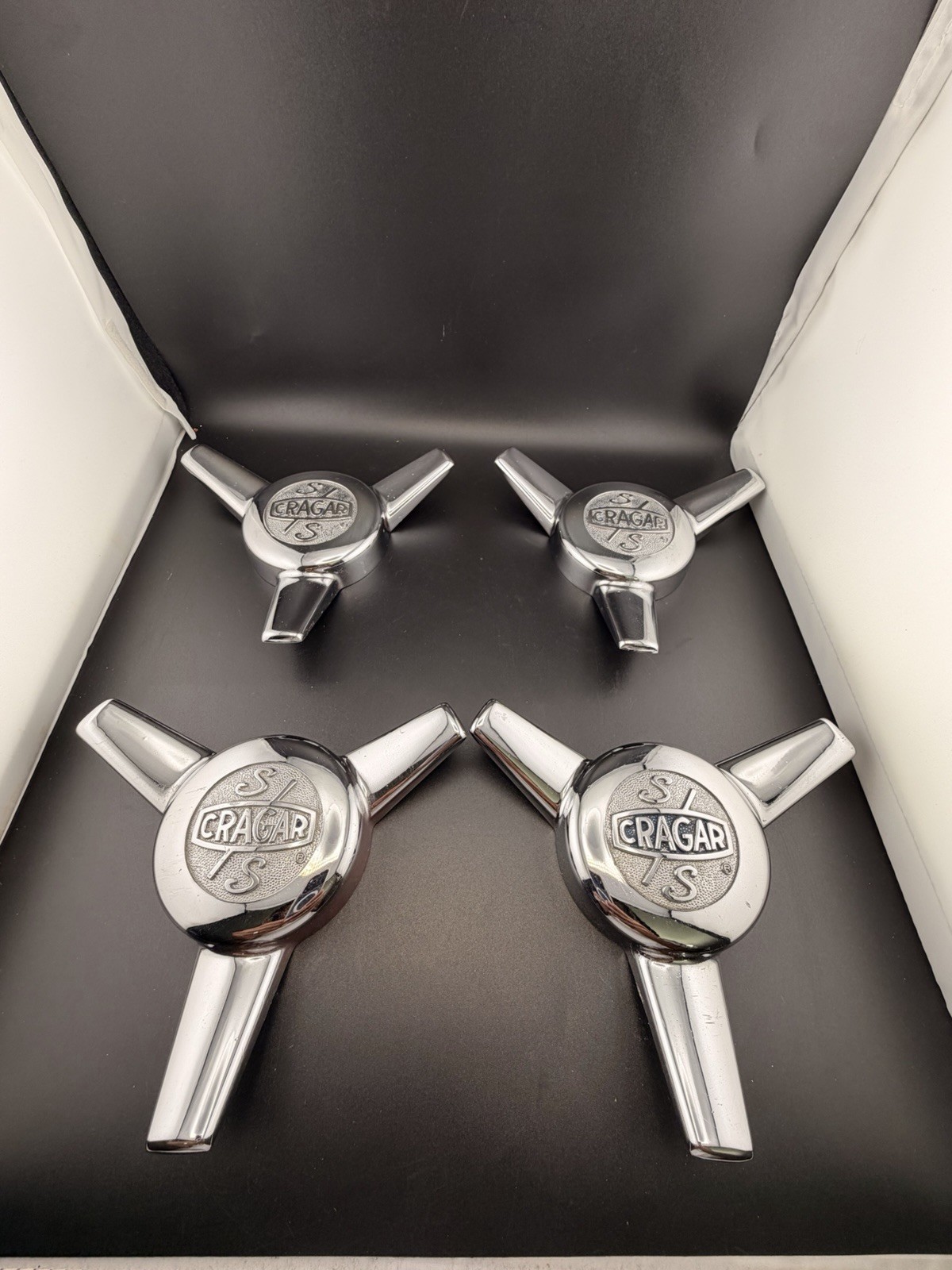 Vintage E 2046 Cragar SS Wheel Spinner Center Caps Set.