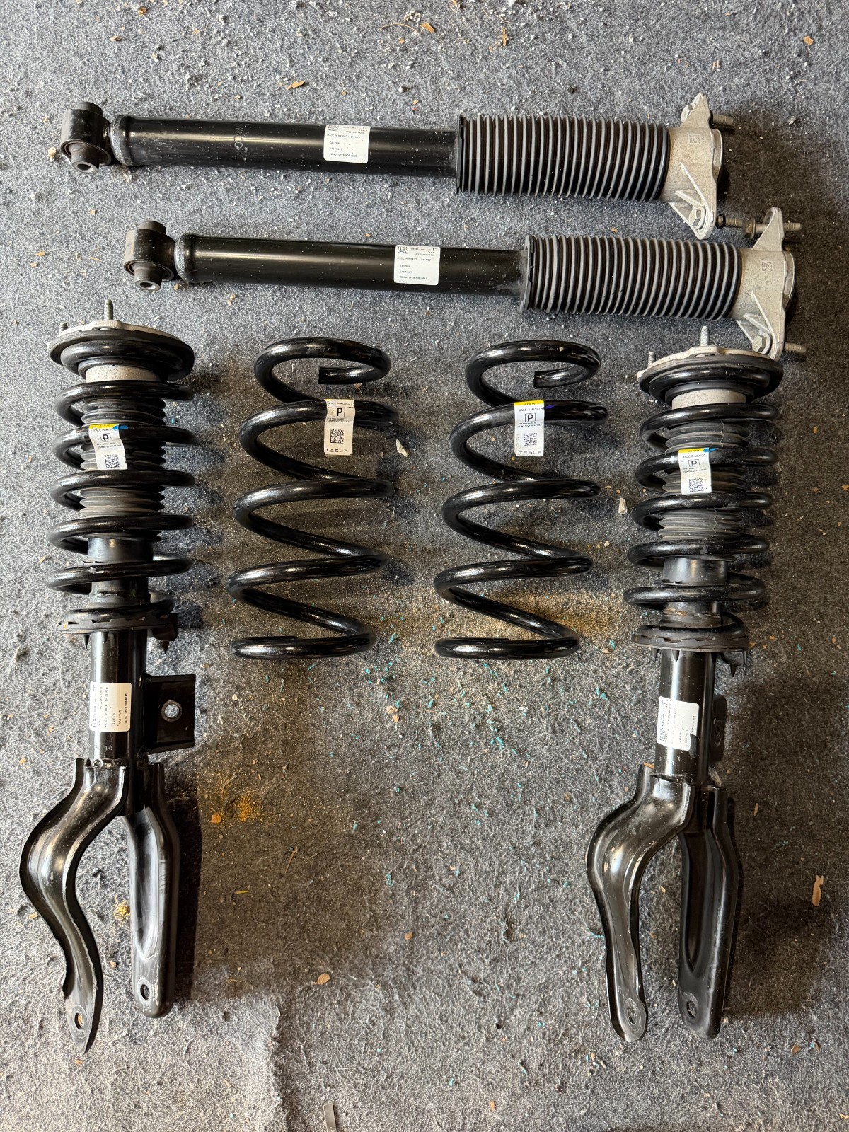 2020-2025 Tesla Model Y Performance Struts and Springs,Top Hats OEM ing