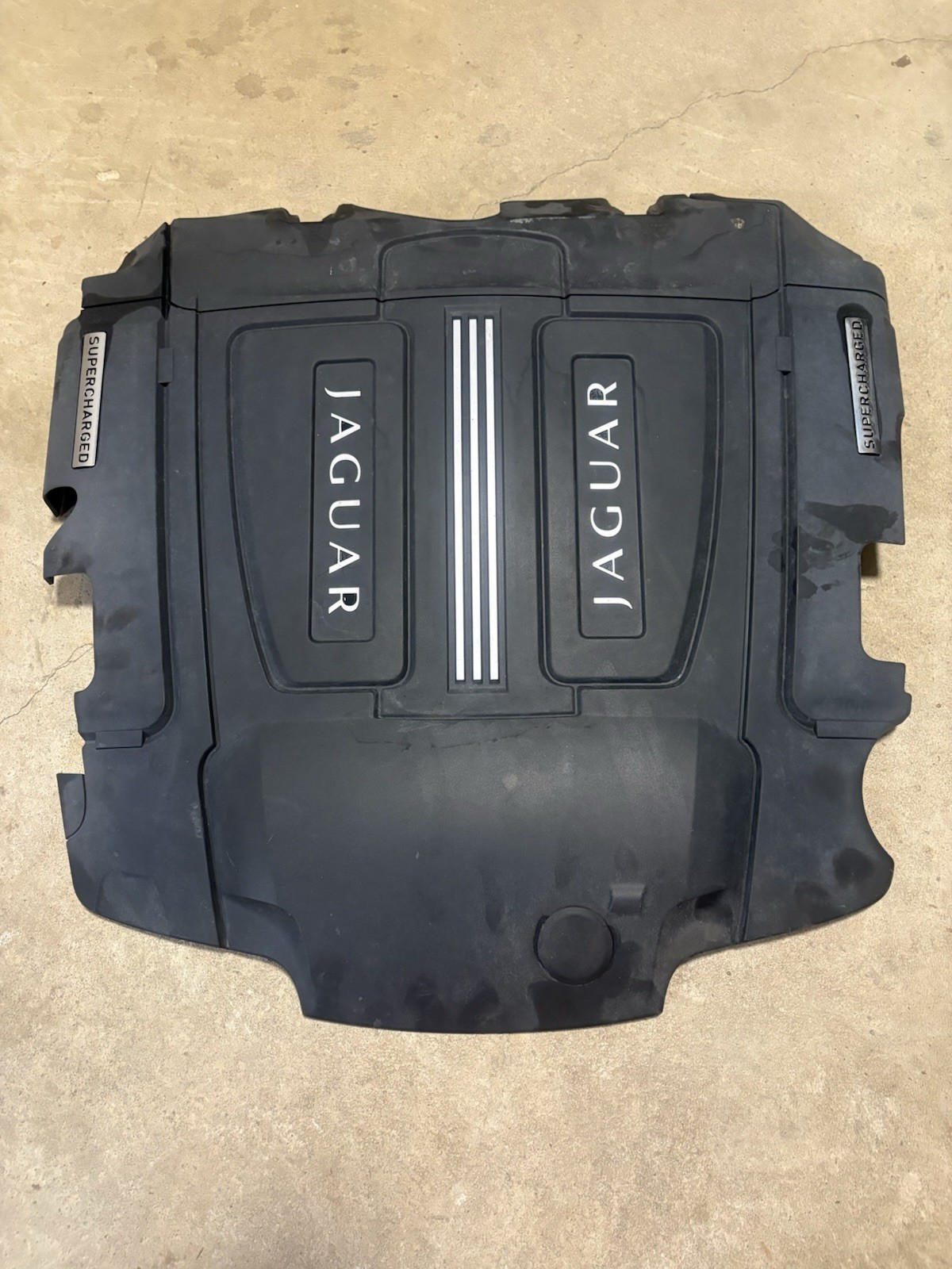 2010-2015 JAGUAR XFR XF 5.0 SUPERCHARGED OEM ENGINE COVER