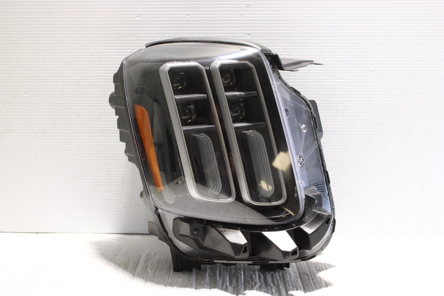 2023-2025 Kia Telluride Right LED Headlight Assembly OEM 92102S9500
