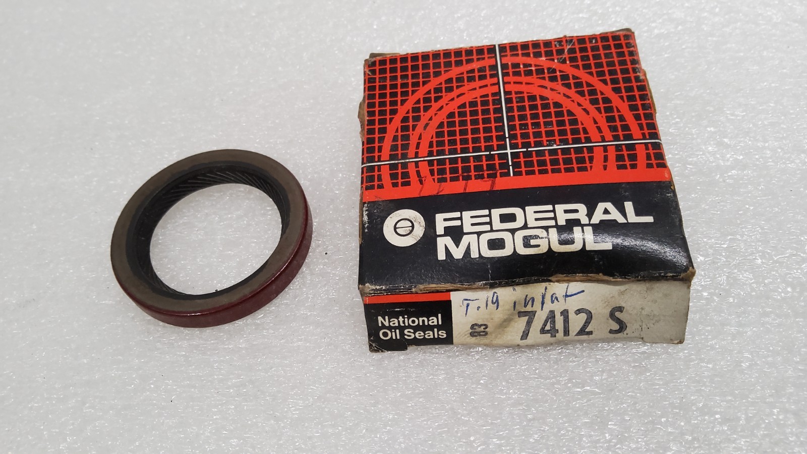 NOS NATIONAL OIL SEALS Oil Seal 7412S