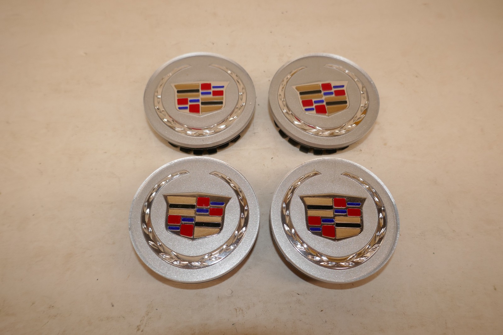 SET OF 4 CADILLAC CADI Silver CENTER WHEELS HUB CAPS LOGO 2.6 inches SET OF 4 CADILLAC CADI Silver CENTER WHEELS HUB CAPS LOGO 2.6 inches