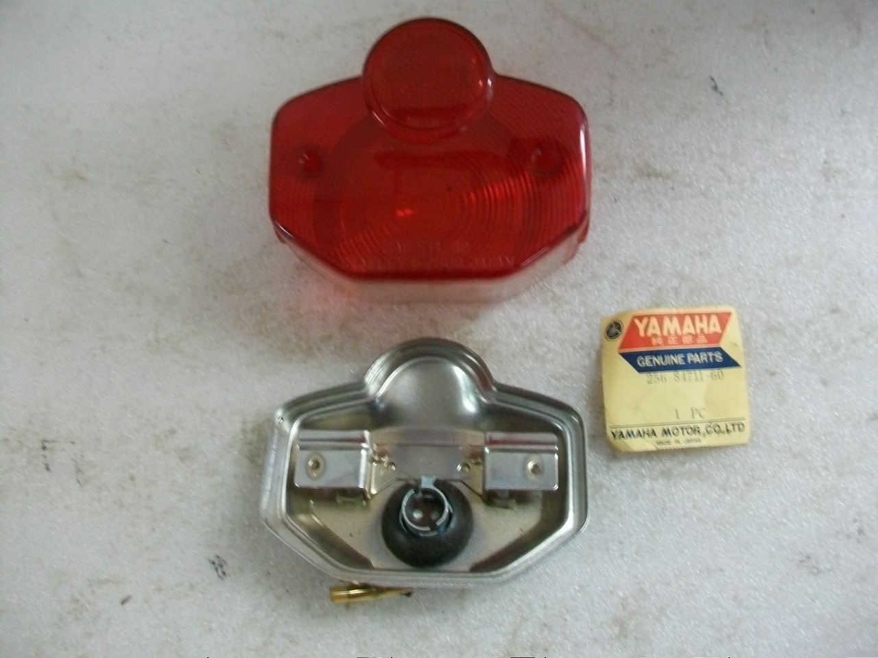NOS New OEM 1970 Yamaha Tail Light Base With Lens Assy R5 350 Twin 2 Stroke