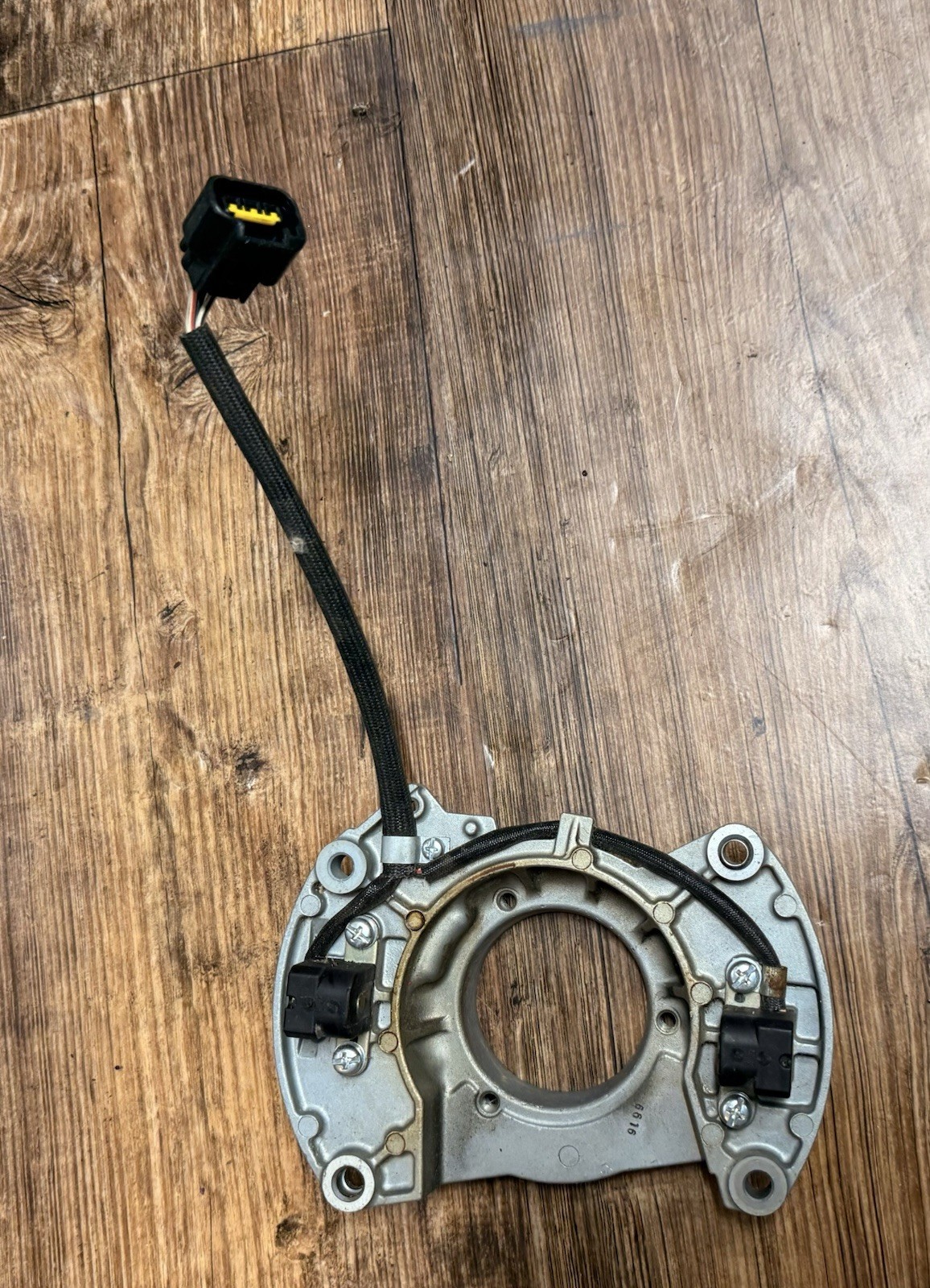 75 90hp Yamaha 4 stroke PULSER COIL ASSEMBLY 2005-2017 6D8-85580-00-00 75 90hp Yamaha 4 stroke PULSER COIL ASSEMBLY 2005-2017 6D8-85580-00-00