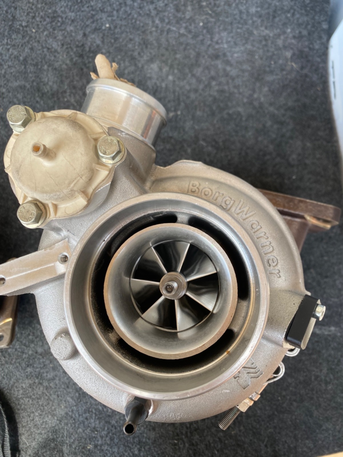 turbocharger Borg Warner Efr7064 0.92 turbocharger Borg Warner Efr7064 0.92