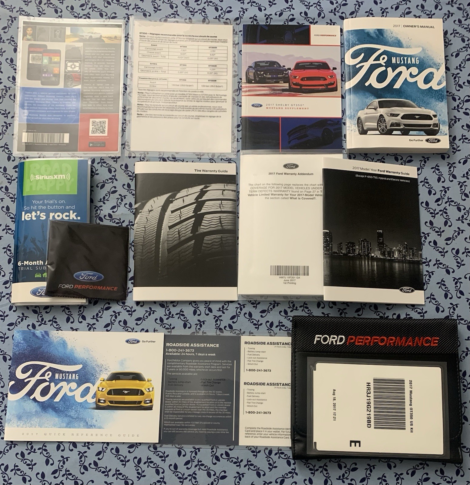 CLEAN 2017 MUSTANG SHELBY GT350 OWNERS MANUAL NAVI FACTORY ORIGINAL OEM SET A+