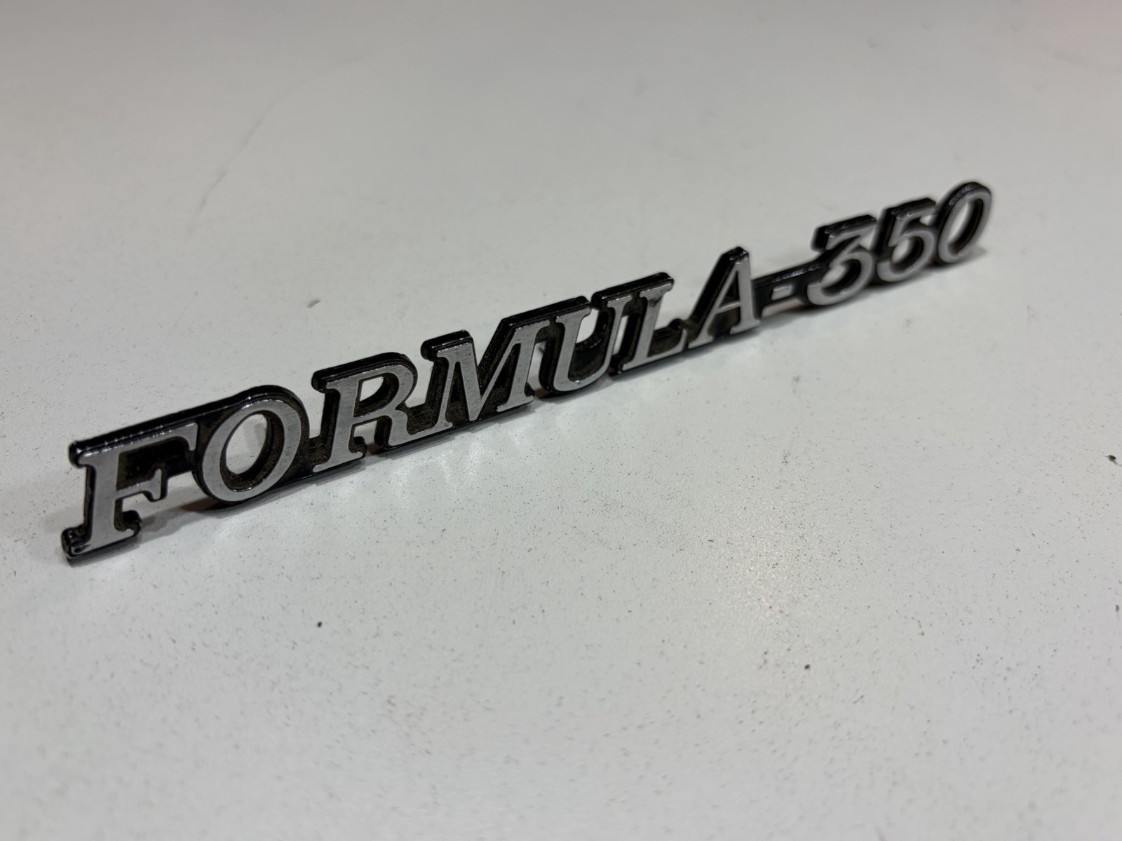 NOS 1972 - 1975 FIREBIRD FORMULA 350 FENDER EMBLEM FORMULA-350 73 74 75 9795221