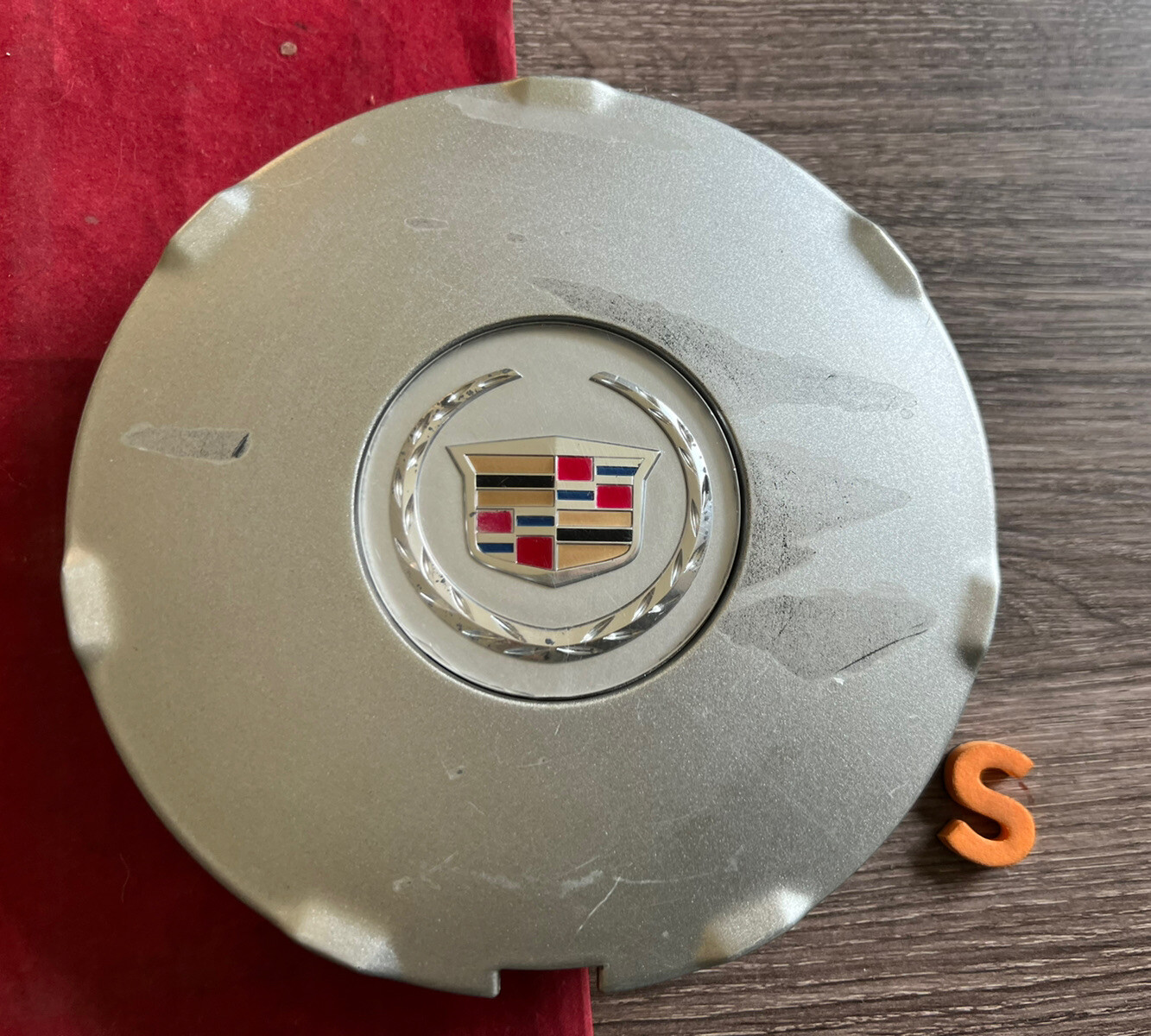 #S (1) 2008-2009 Cadillac CTS Center Cap to fit 17\