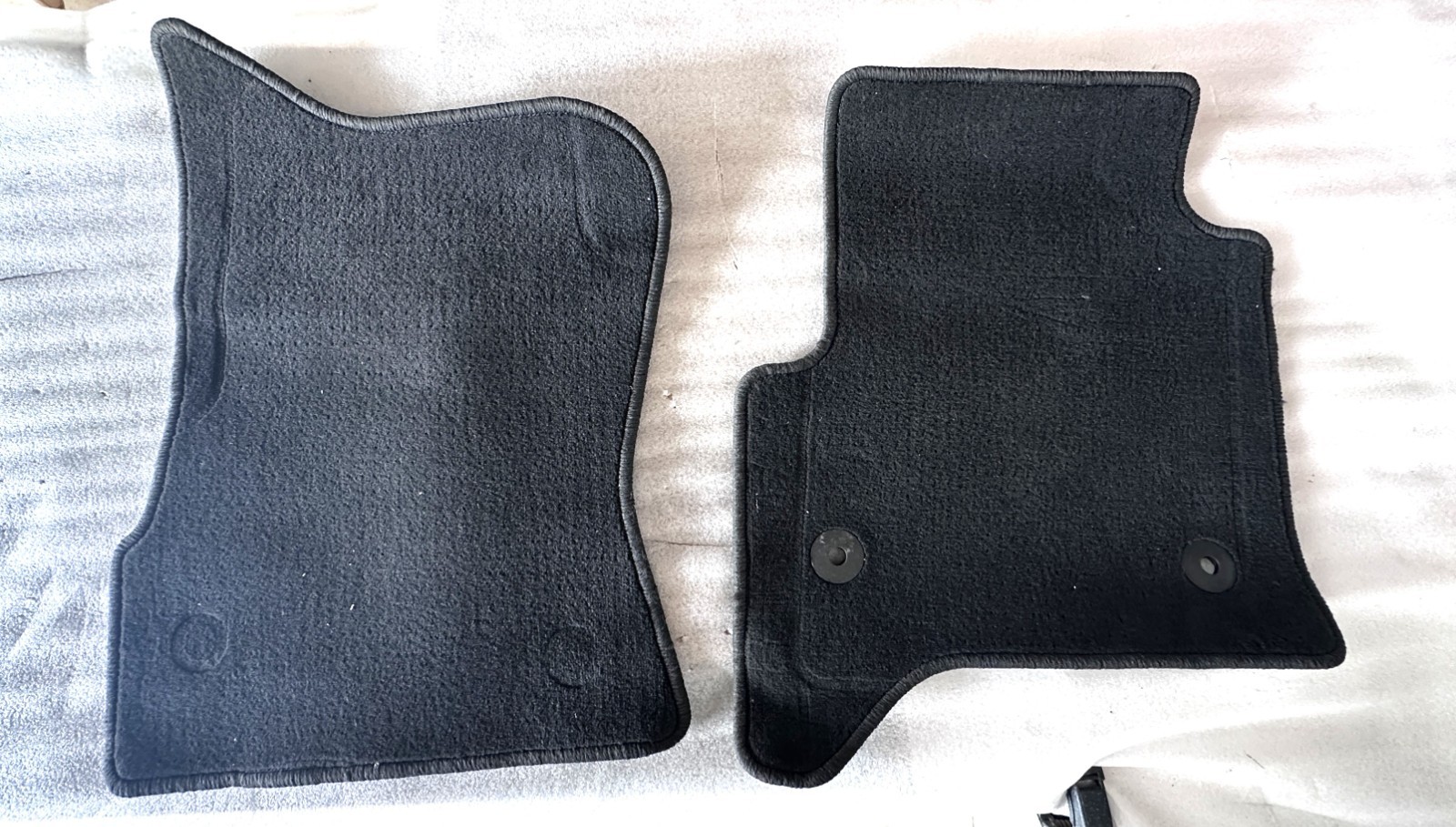 2015-2020 Cadillac Escalade Front Floor Mats Only Black  OEM # 84185301 84185302