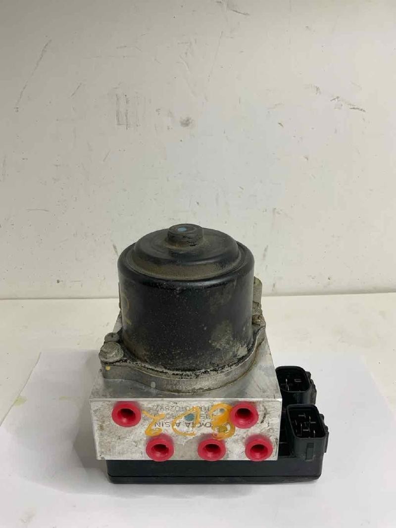 1996-2000 Toyota 4Runner ABS Anti-Lock Brake Pump Assembly OEM