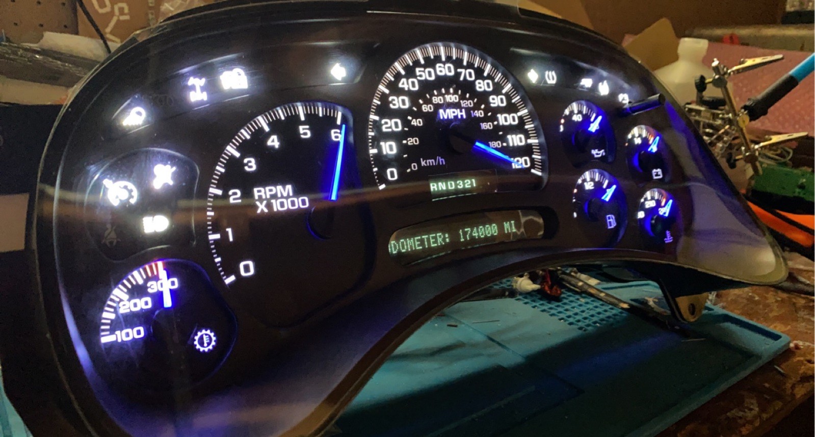 03 04 05 Sierra Silverado Speedometer Instrument Gauge Cluster LEDs REBUILT