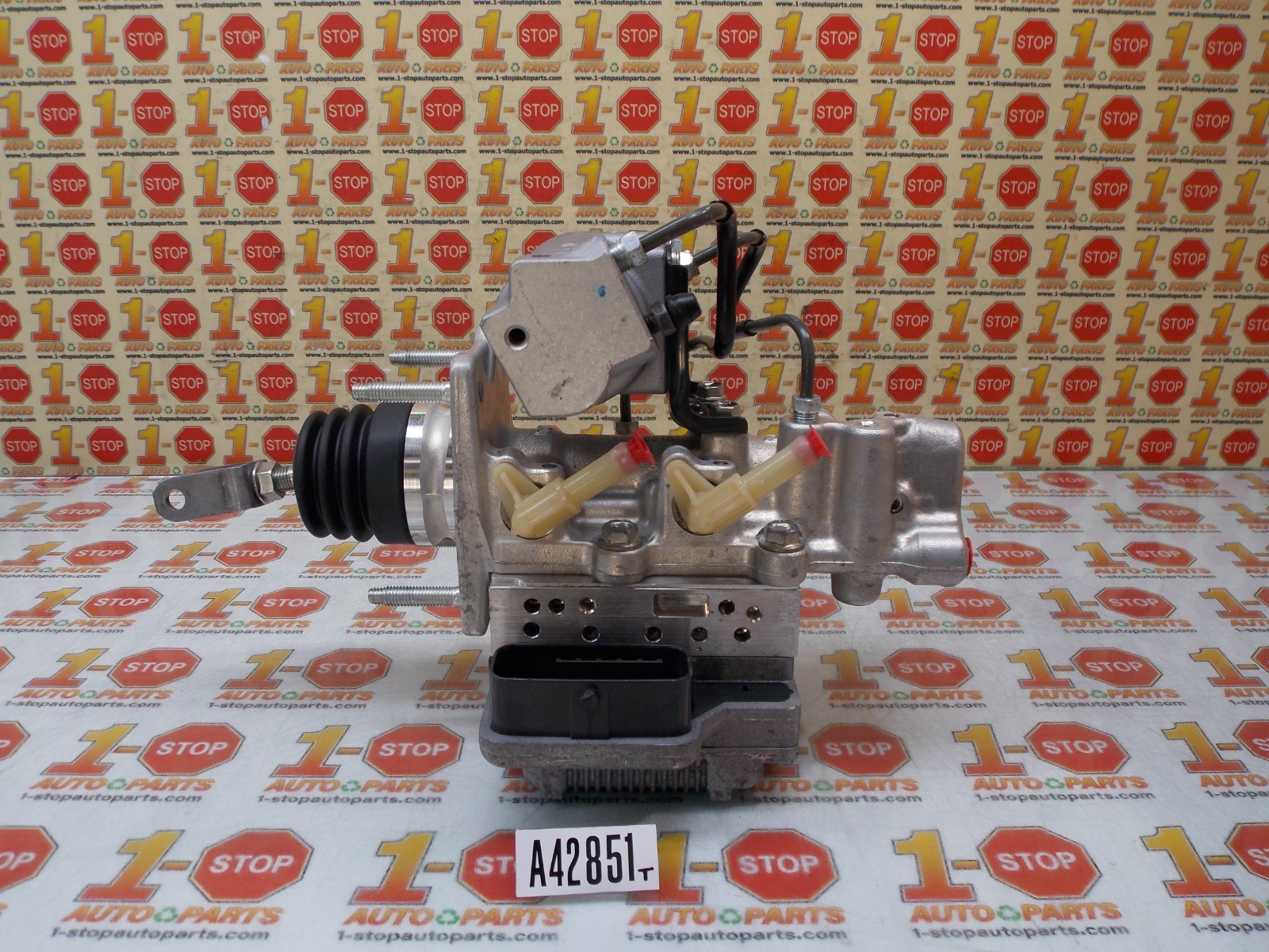 2016-2018 TOYOTA RAV4 POWER BRAKE BOOSTER 47050-42100 OEM