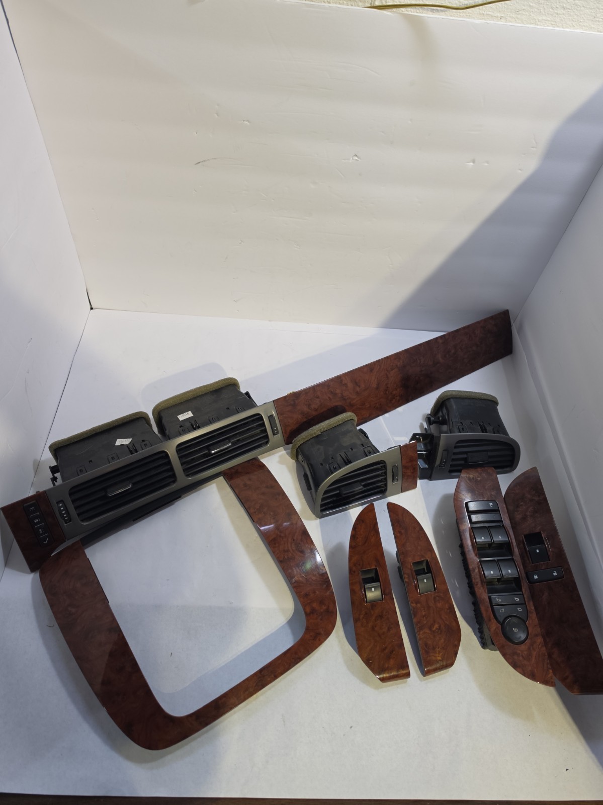 GM Dash center Trim Vent Panel 07-14 Tahoe Chevy Suburban Yukon SET Wood Grain