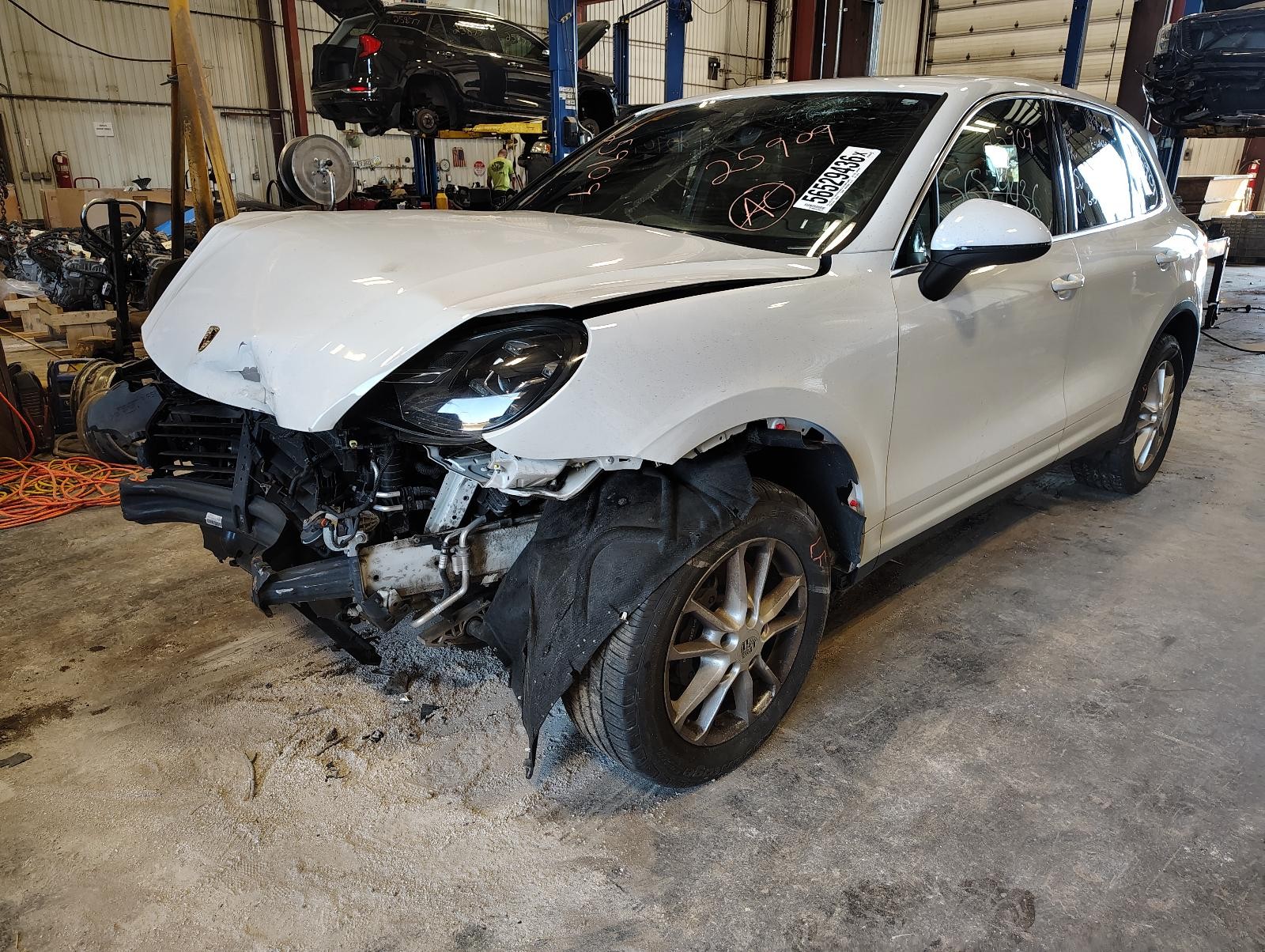 Used Front Center Infotainment Display fits: 2016 Porsche CAYENNE display screen