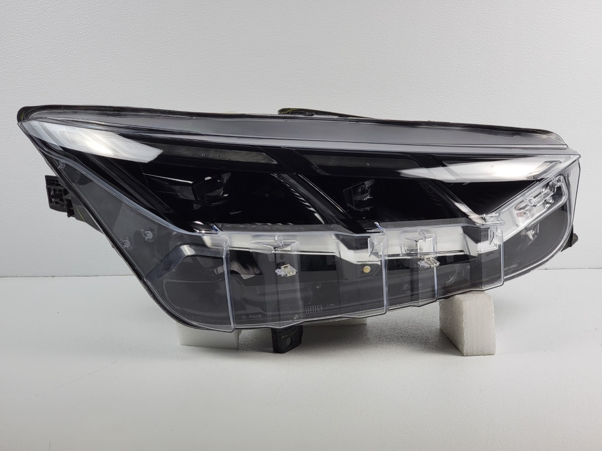 MINT 2024-2026 FORD MUSTANG MACH-E RH PASSENGERS LED HEADLIGHT OEM