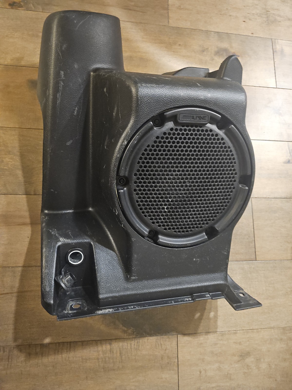 OEM 2011-2018 Jeep Wrangler JK OEM Rear Passenger Alpine Subwoofer w Housing OEM 2011-2018 Jeep Wrangler JK OEM Rear Passenger Alpine Subwoofer w Housing