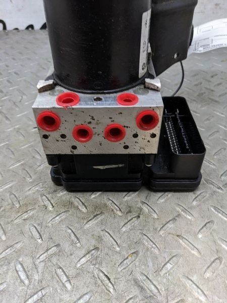2017-2022 Dodge Ram 1500 Pickup Abs Anti Lock Brake Pump Control Module Assembly