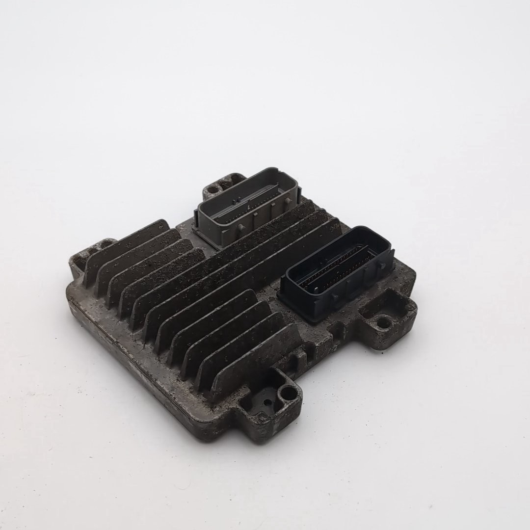 2010 - 2013 Chevrolet Suburban 1500 Engine Computer Control Module E38 12647990