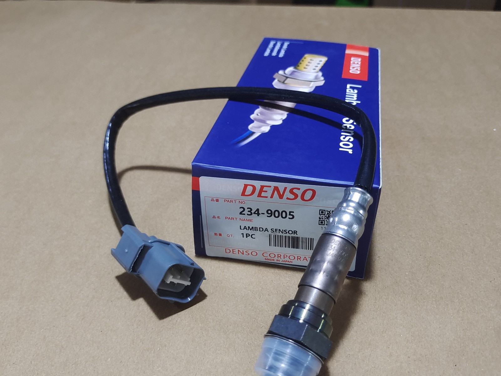 DENSO Upstream Air/Fuel Ratio Oxygen Sensor for 2002-2004 Honda CR-V 2.4L