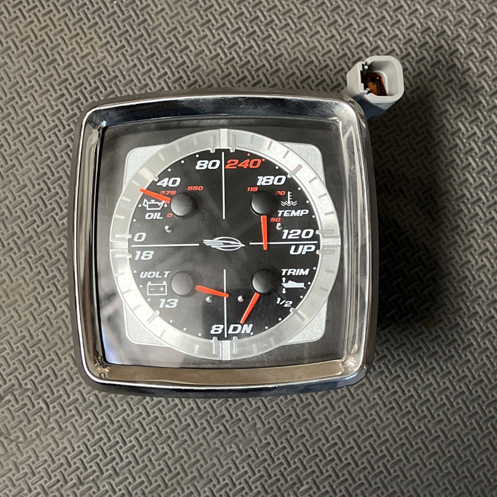 Chaparral Boat Multifunction Gauge 780902SDFB | 4 1/4 Inch Teleflex UNTESTED Chaparral Boat Multifunction Gauge 780902SDFB | 4 1/4 Inch Teleflex UNTESTED