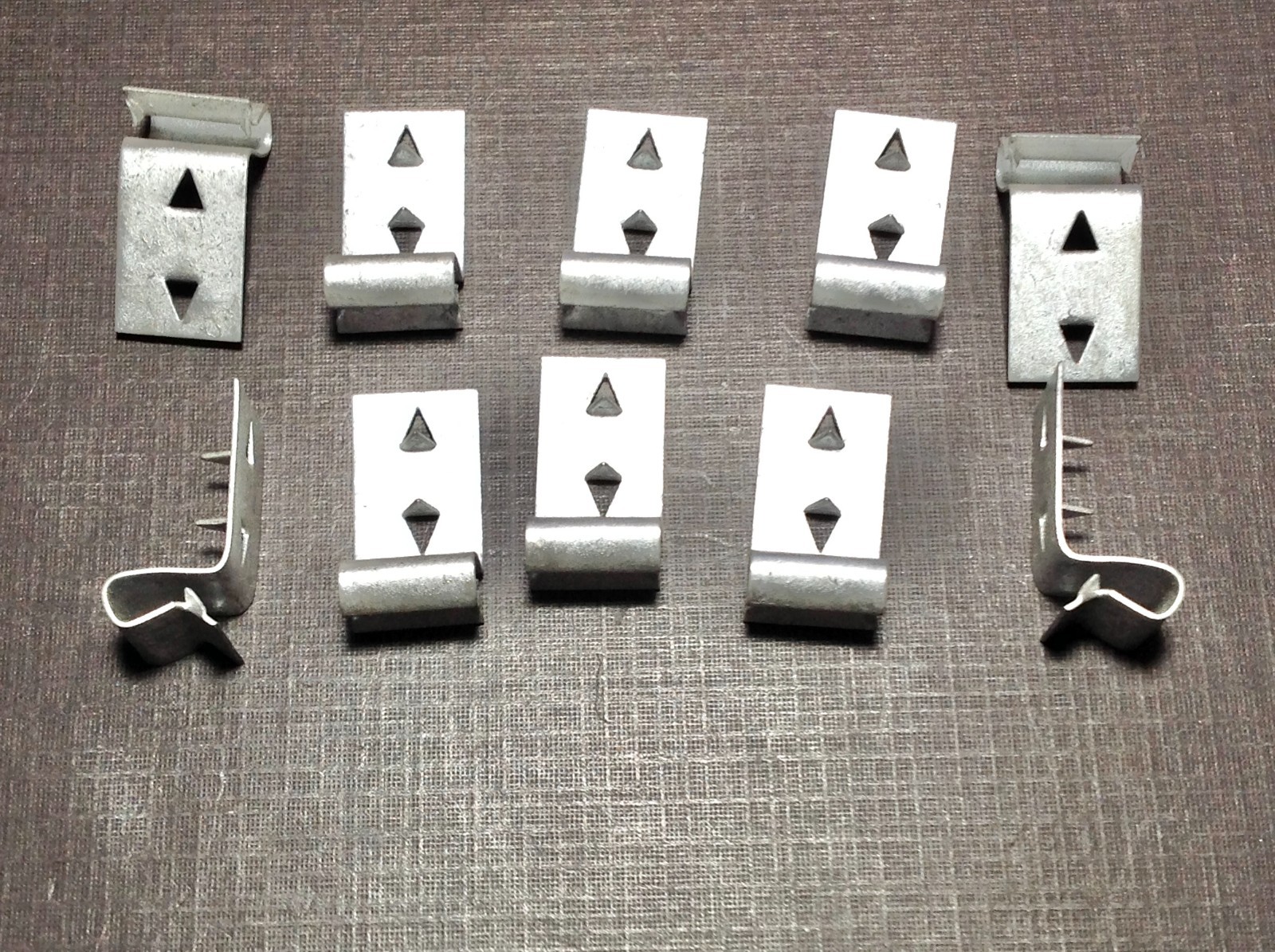 10pcs NORS 1940-1952 Chevy Cadillac Buick Pontiac Olds door glass channel clips