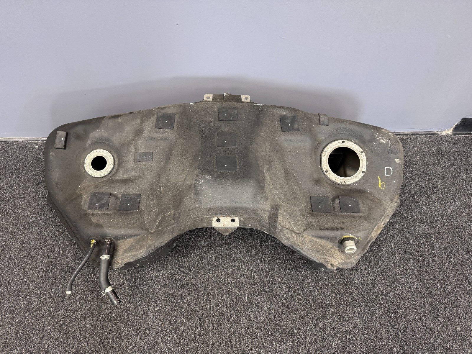 20 Nissan GTR GT-R OEM Gas Fuel Tank Assembly 17202JF00A