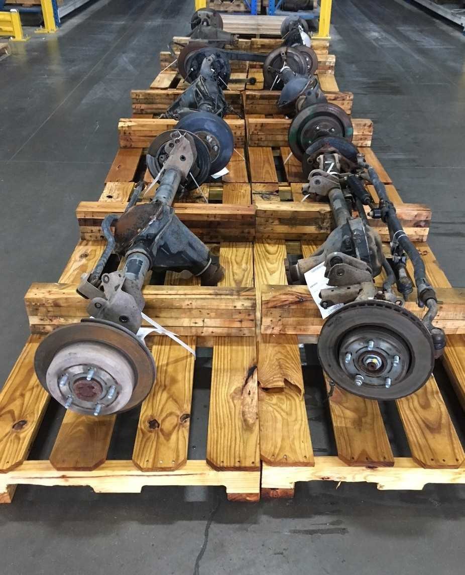 2005-2013 Nissan Xterra Rear Axle Assembly 2.94 Ratio 159k OEM