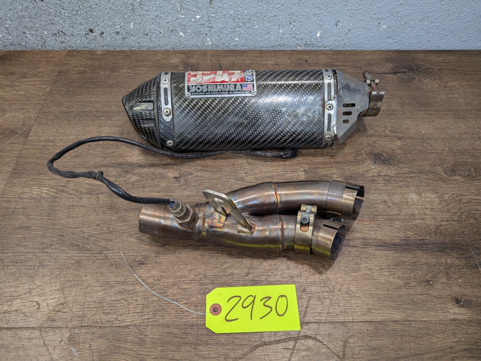 2007 Yamaha YZF R6 Yoshimura Carbon Fiber TRC Slip On Exhaust Mid Y Pipe
