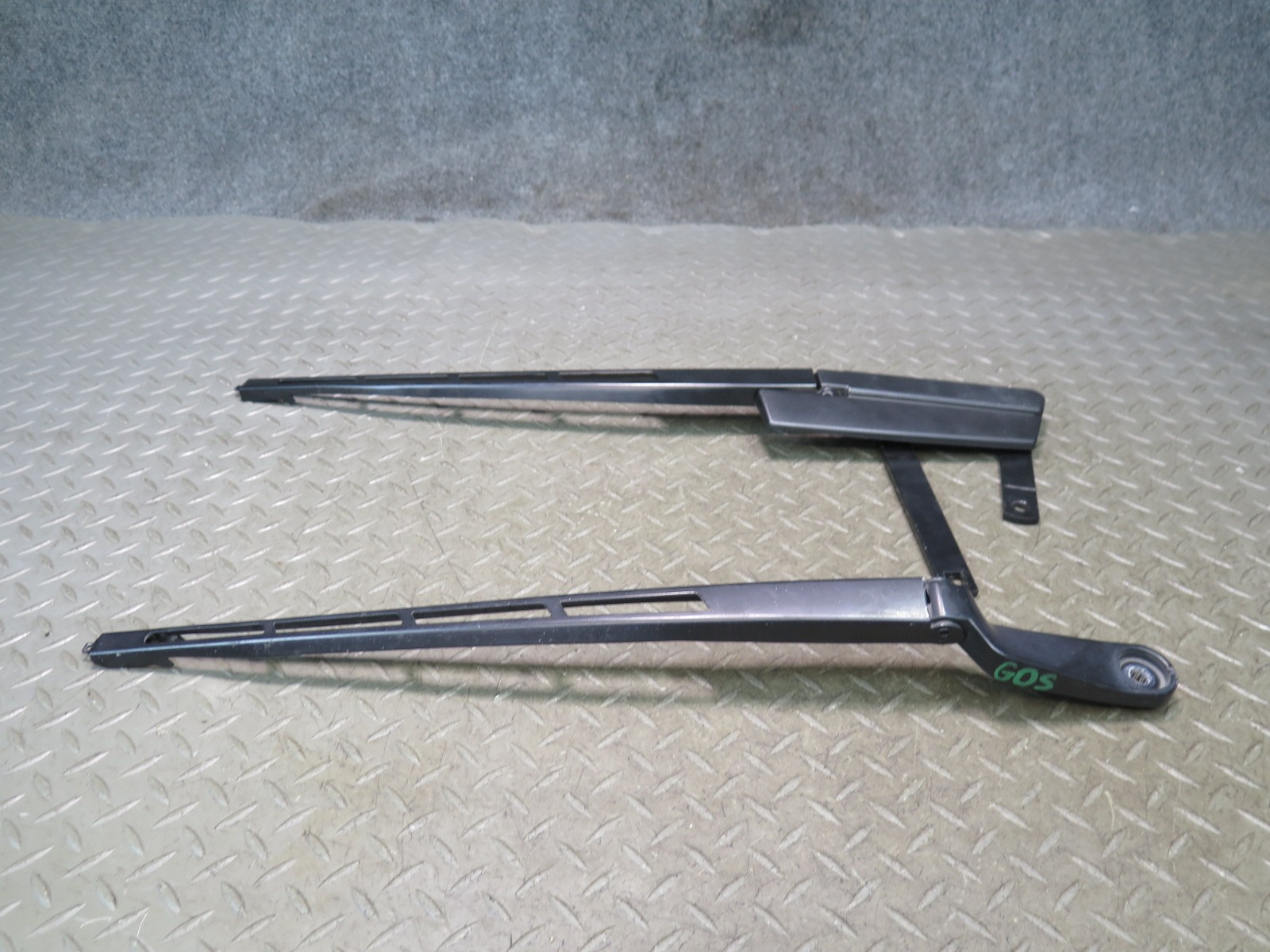 07-15 AUDI 4L Q7 SET OF 2 FRONT LEFT & RIGHT WINDSHIELD WIPER ARM OEM