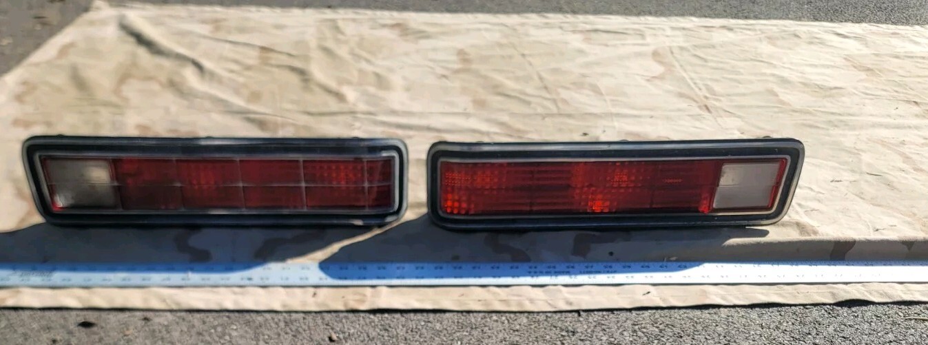 1972 72 Pontiac Bonneville RH LH Right Left OEM Tail Light 1972 72 Pontiac Bonneville RH LH Right Left OEM Tail Light