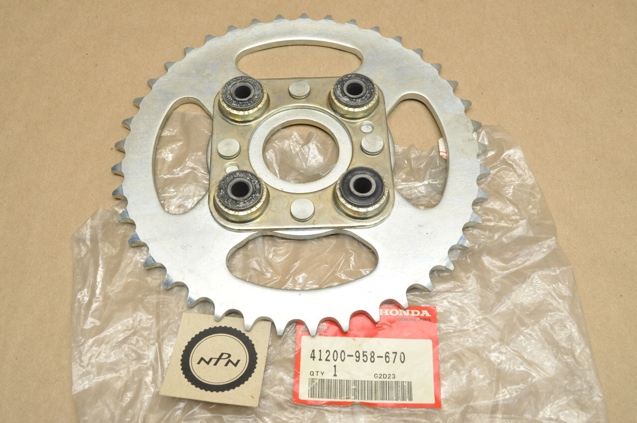NOS Honda 1983 ATC185 S Rear Final Chain Drive Sprocket 41T 41200-958-670