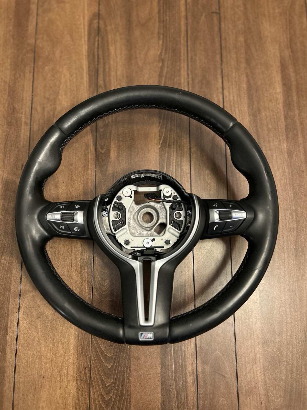 OEM 2015-2018 BMW F87 F80 F82 M2 M3 M4 Steering Wheel Black Leather NO Paddle OEM 2015-2018 BMW F87 F80 F82 M2 M3 M4 Steering Wheel Black Leather NO Paddle