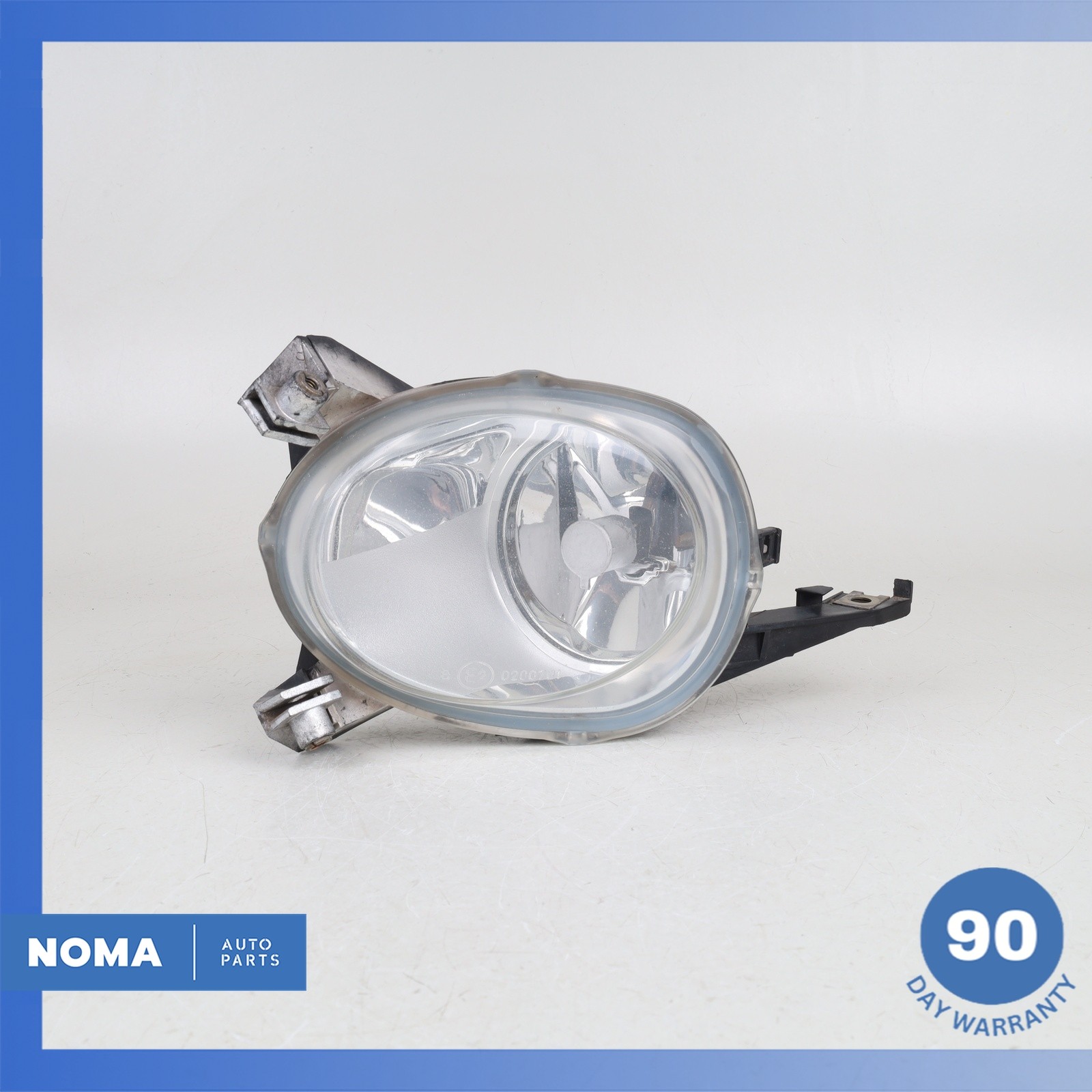 01-06 Jaguar X100 XKR XK8 Front Left Driver Fog Light Lamp LJE5091AC OEM 01-06 Jaguar X100 XKR XK8 Front Left Driver Fog Light Lamp LJE5091AC OEM