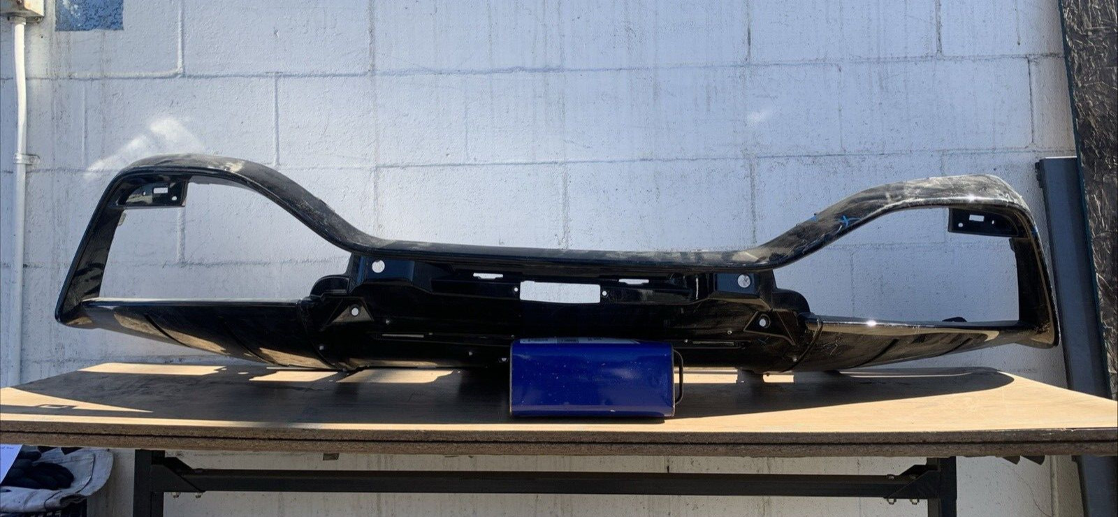 2018 - 2024 ASTON MARTIN VANTAGE REAR BUMPER DIFFUSER OEM USED