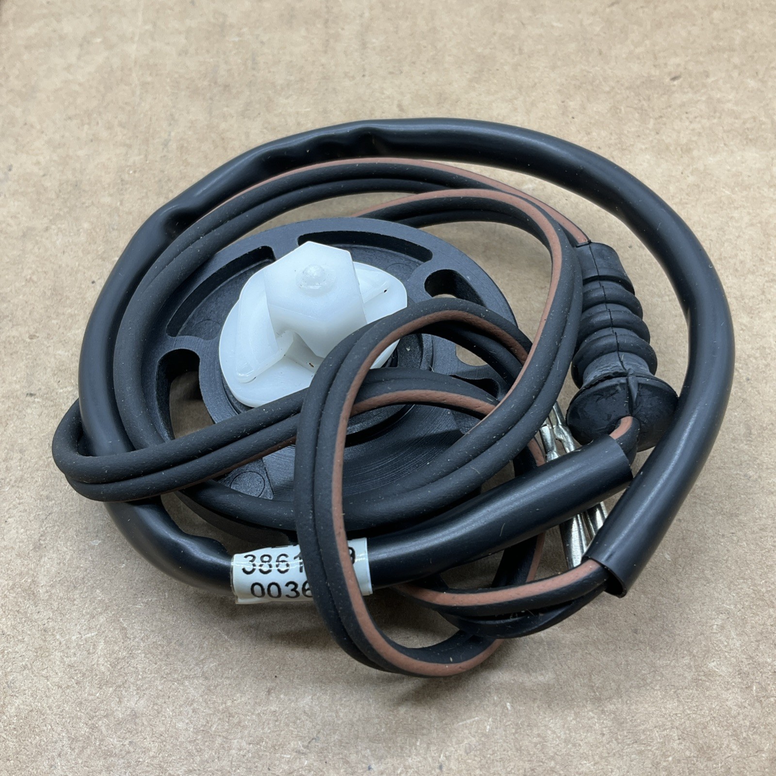 Genuine Volvo Penta 3861169 Tilt Trim Sender Sensor OEM XPD 2 wire NOS OEM Genuine Volvo Penta 3861169 Tilt Trim Sender Sensor OEM XPD 2 wire NOS OEM