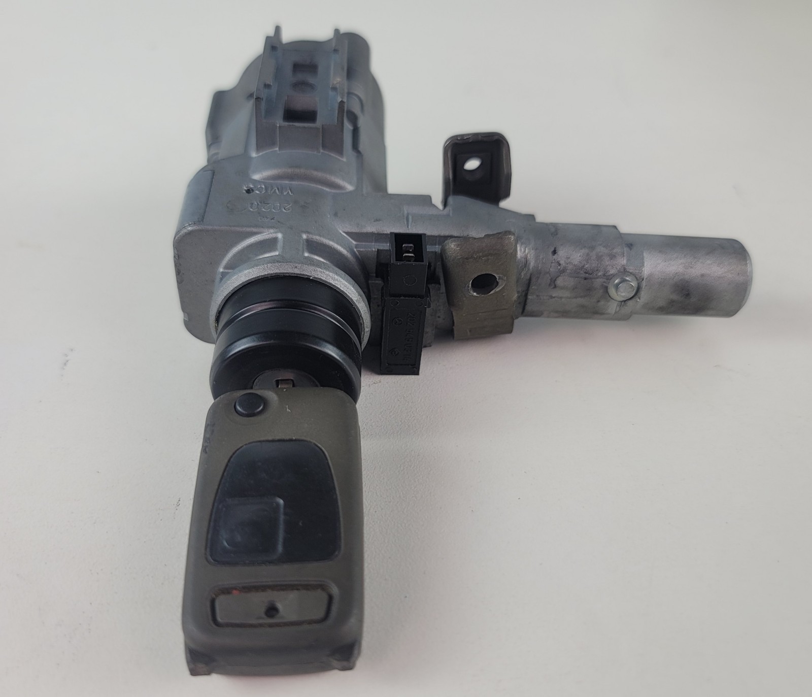 2004-2008 Chrysler Crossfire Ignition Switch With Cylinder Housing & Key