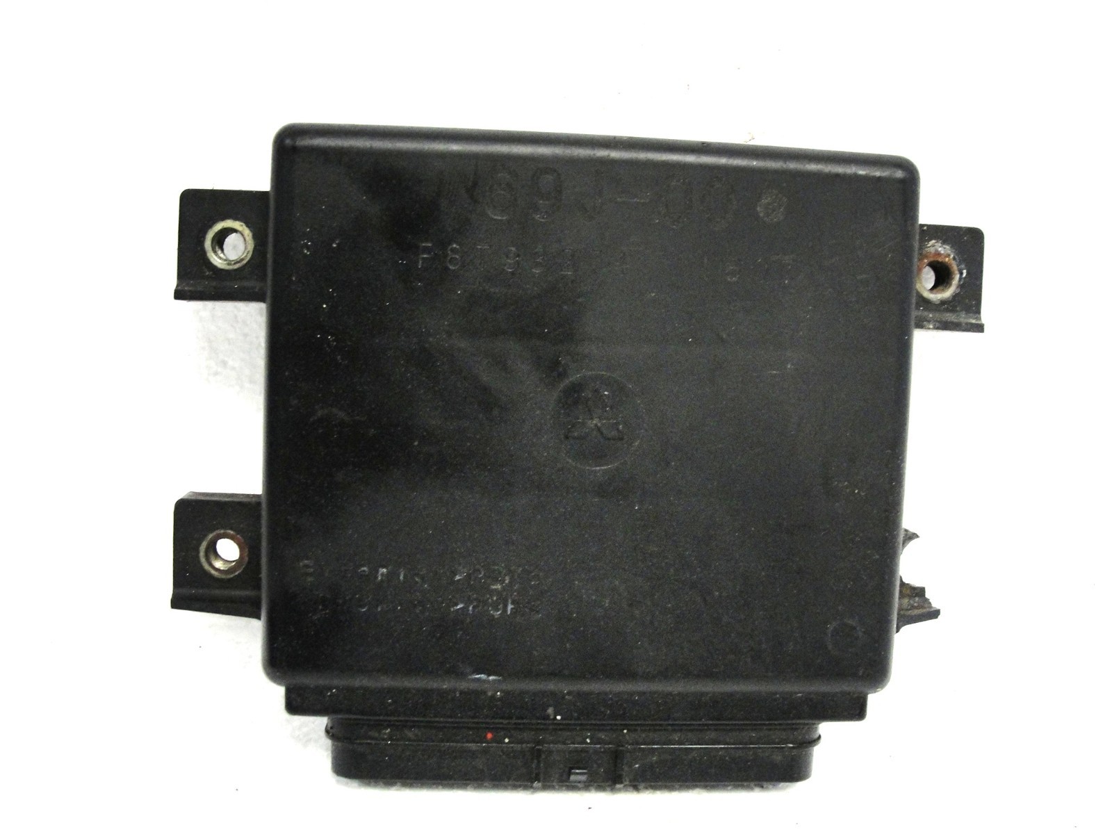 2002 Yamaha 225 hp Outboard F225TXRA ECU Engine Control Unit CDI 69J-8591A-00-00 2002 Yamaha 225 hp Outboard F225TXRA ECU Engine Control Unit CDI 69J-8591A-00-00