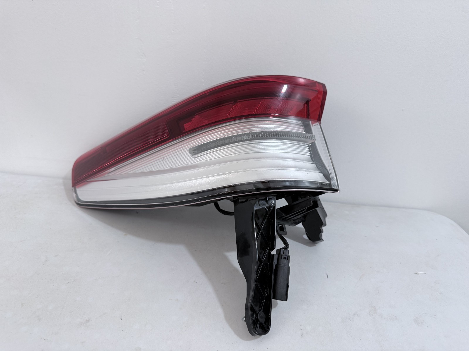 Lincoln Navigator 2022 2023 2024 OEM LEFT DRIVER Side Taillight NL7B-13405AL