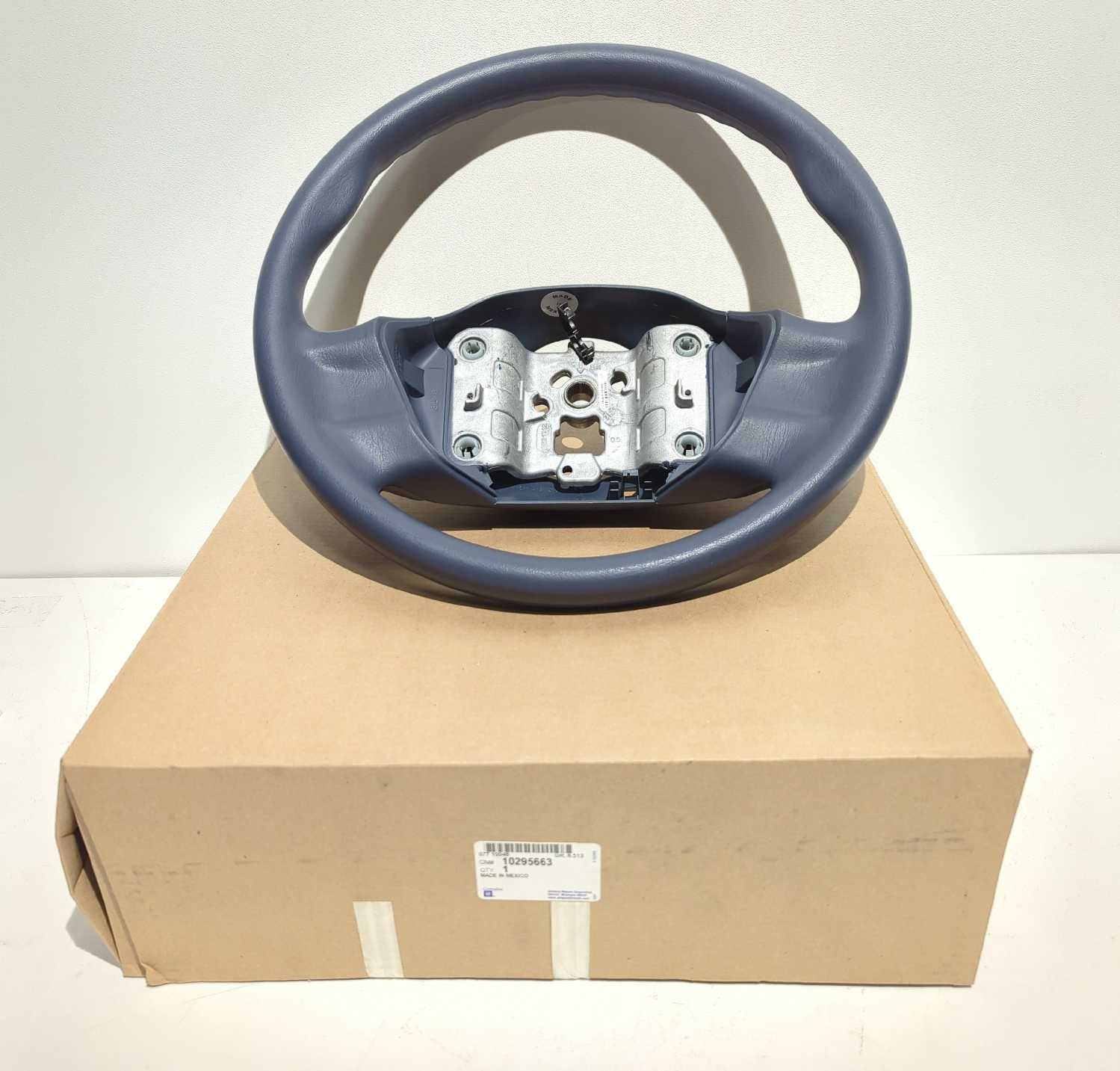 New OEM genuine GM Steering Wheel 2000-2005 Monte Carlo Impala Blue 10295663 New OEM genuine GM Steering Wheel 2000-2005 Monte Carlo Impala Blue 10295663